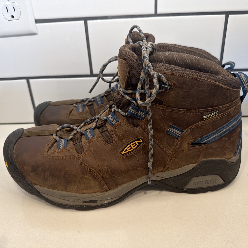 Keen Men's Detroit XT Waterproof Hiking Work Boot (Steel Toe) 14D Only Worn Once